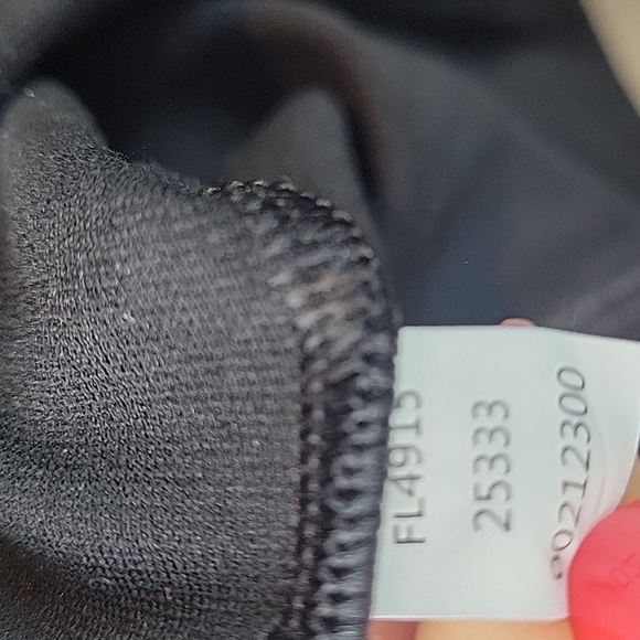 FL4915 Assets by Spanx black leggings - Picture 5 of 5